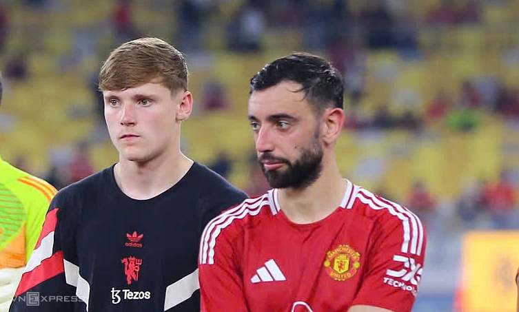 Man United và bài toán số 9